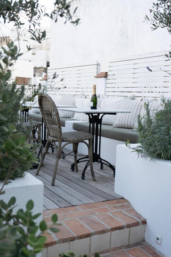 Hotel Plaza 18 - Grupo Califa Vejer de la Frontera Luaran gambar